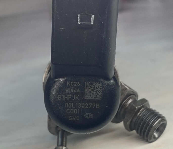 Wtryskiwacz Volkswagen Caddy 1.6 TDI - 03L130277B CAYB CAYC 6 Digit code