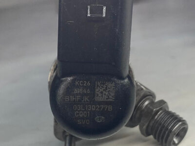 Wtryskiwacz Skoda Roomster 1.6 TDI - 03L130277B CAYB CAYC