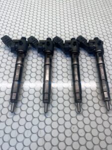 VOLVO Injektor 31405404 VEA13-2370010-AAB - obrazek 3